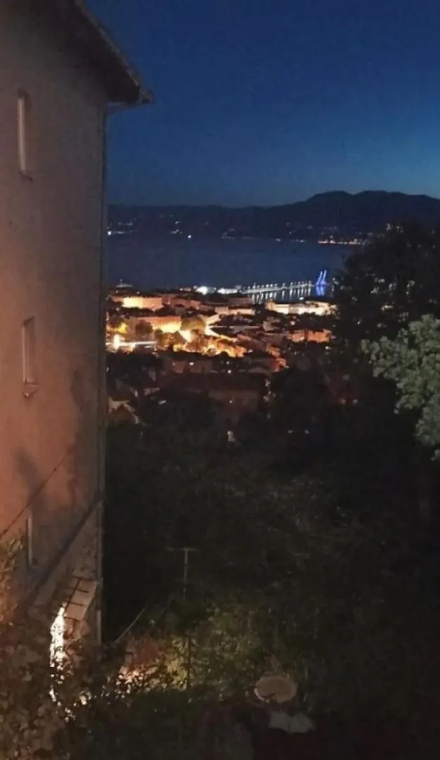 Apartment Martina - Modern With View Rijeka